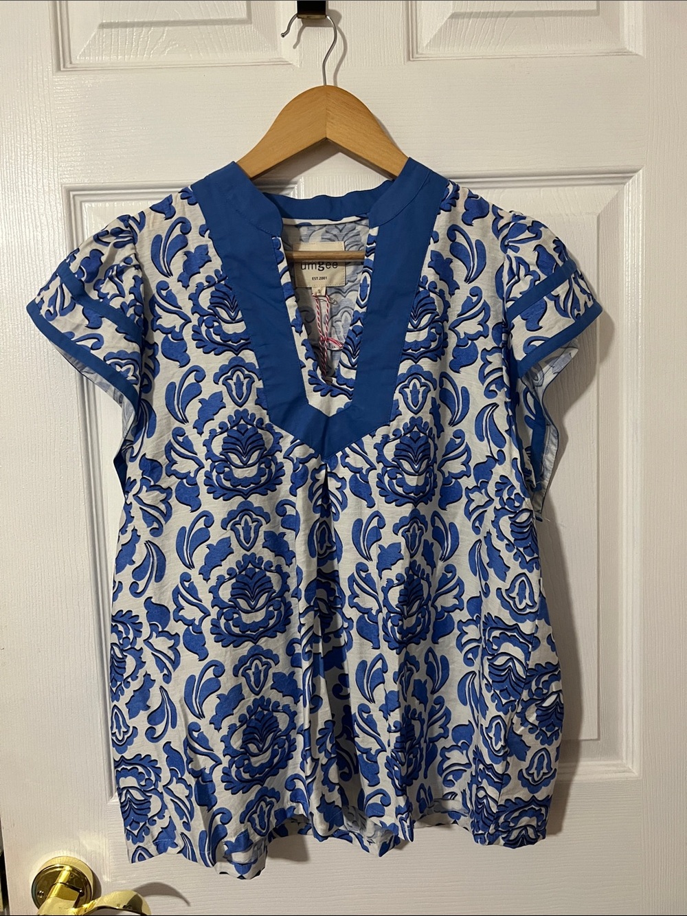 NWT Umgee Abstract Floral Blouse Shirt Top Blue Small